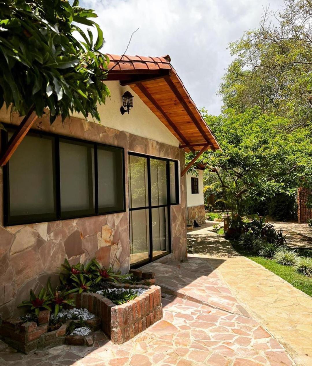 Cabanas La Carolina - Mesa De Los Santos Лос-Сантос Экстерьер фото