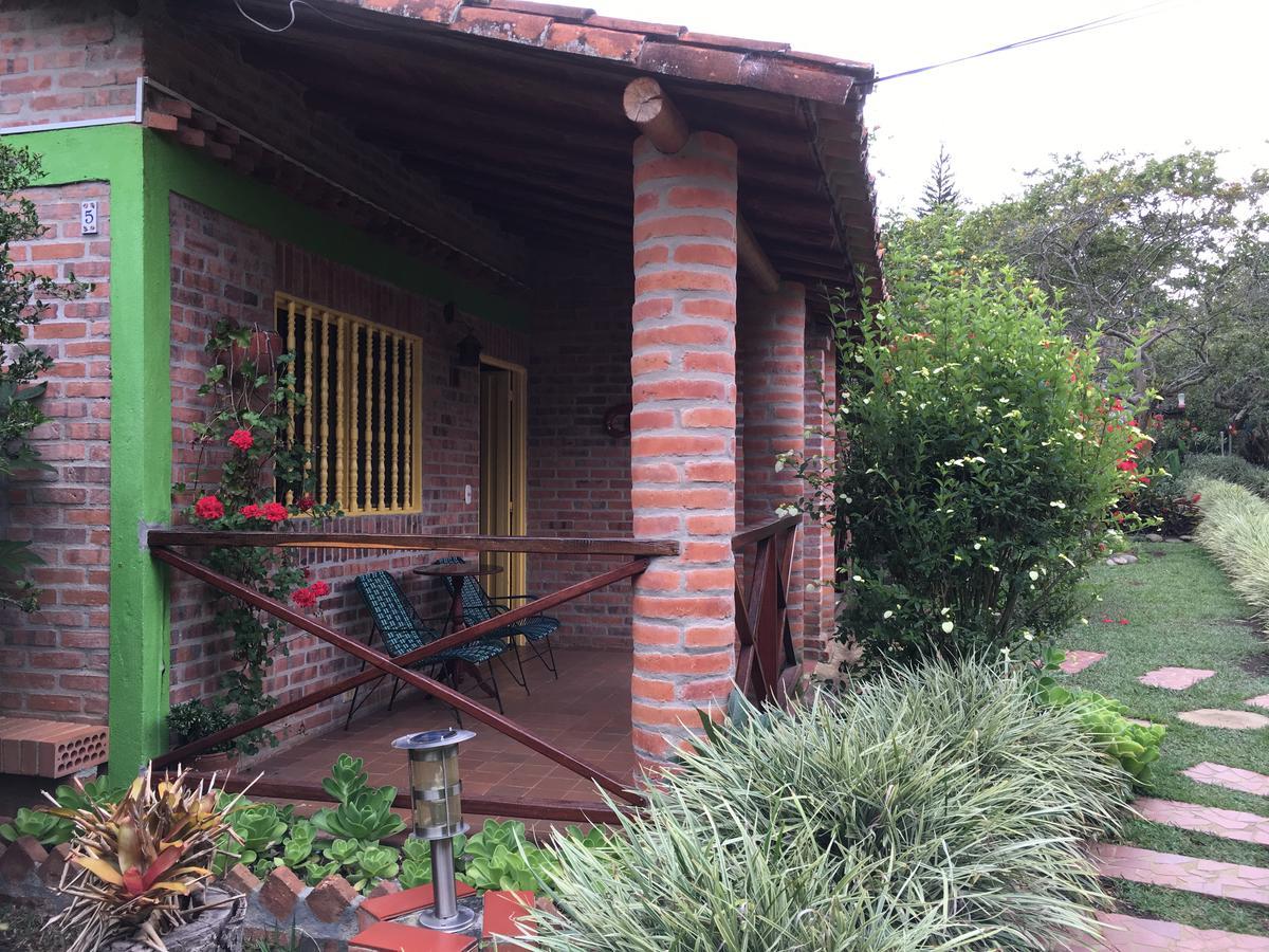 Cabanas La Carolina - Mesa De Los Santos Лос-Сантос Экстерьер фото