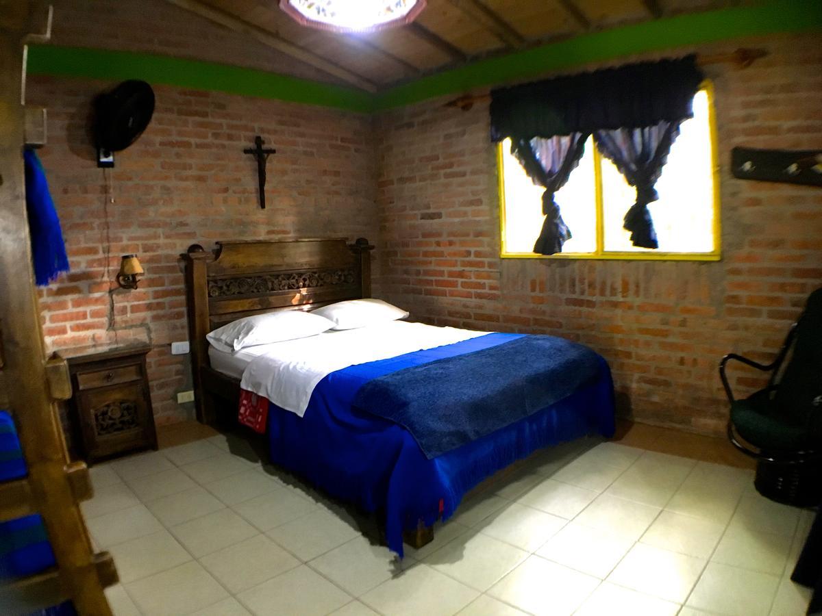 Cabanas La Carolina - Mesa De Los Santos Лос-Сантос Экстерьер фото